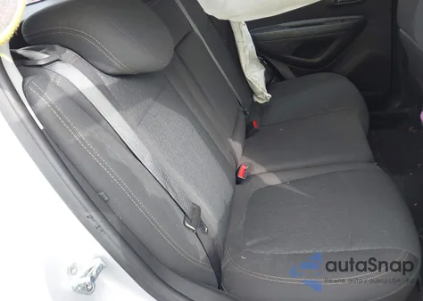 2020 Chevrolet Trax Fwd Ls z USA, uszkodzony, nr VIN KL7CJKSB3LB310265